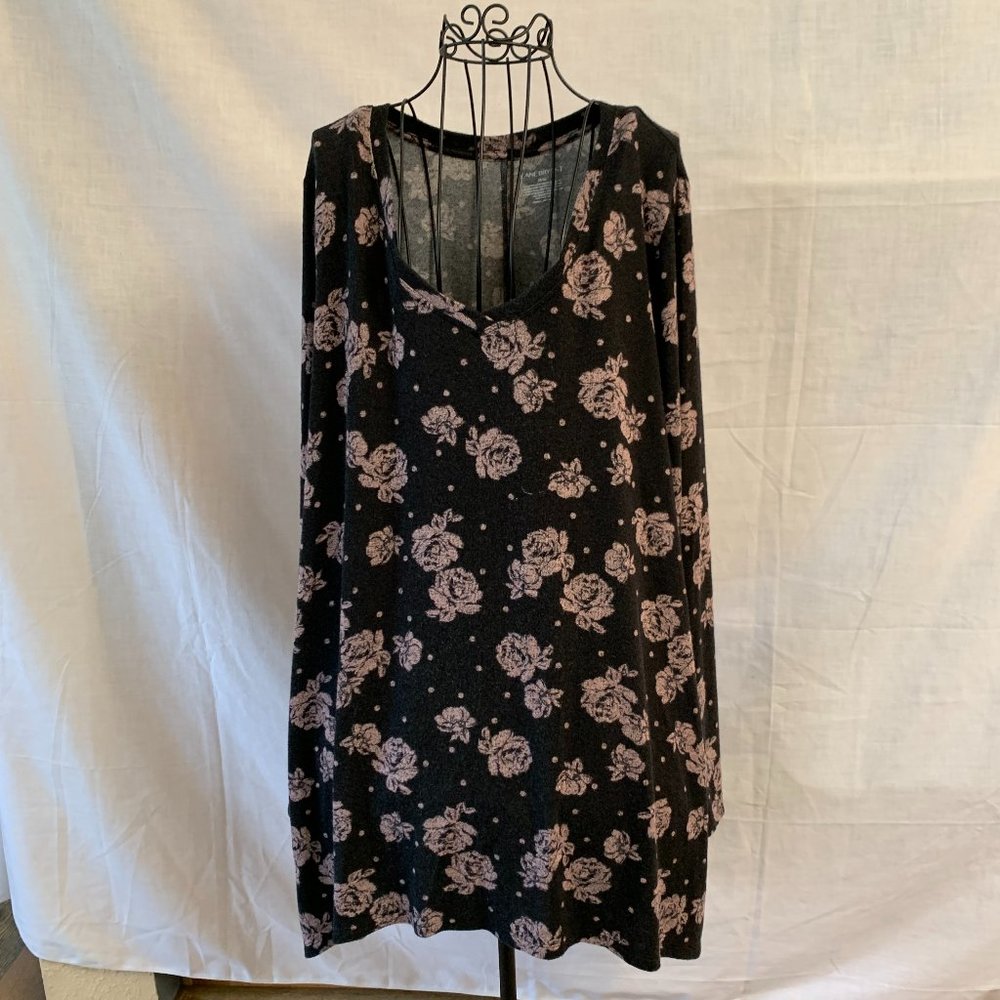 Lane Bryant size 18/20 Black Sweater with Pink Flowers V-neck